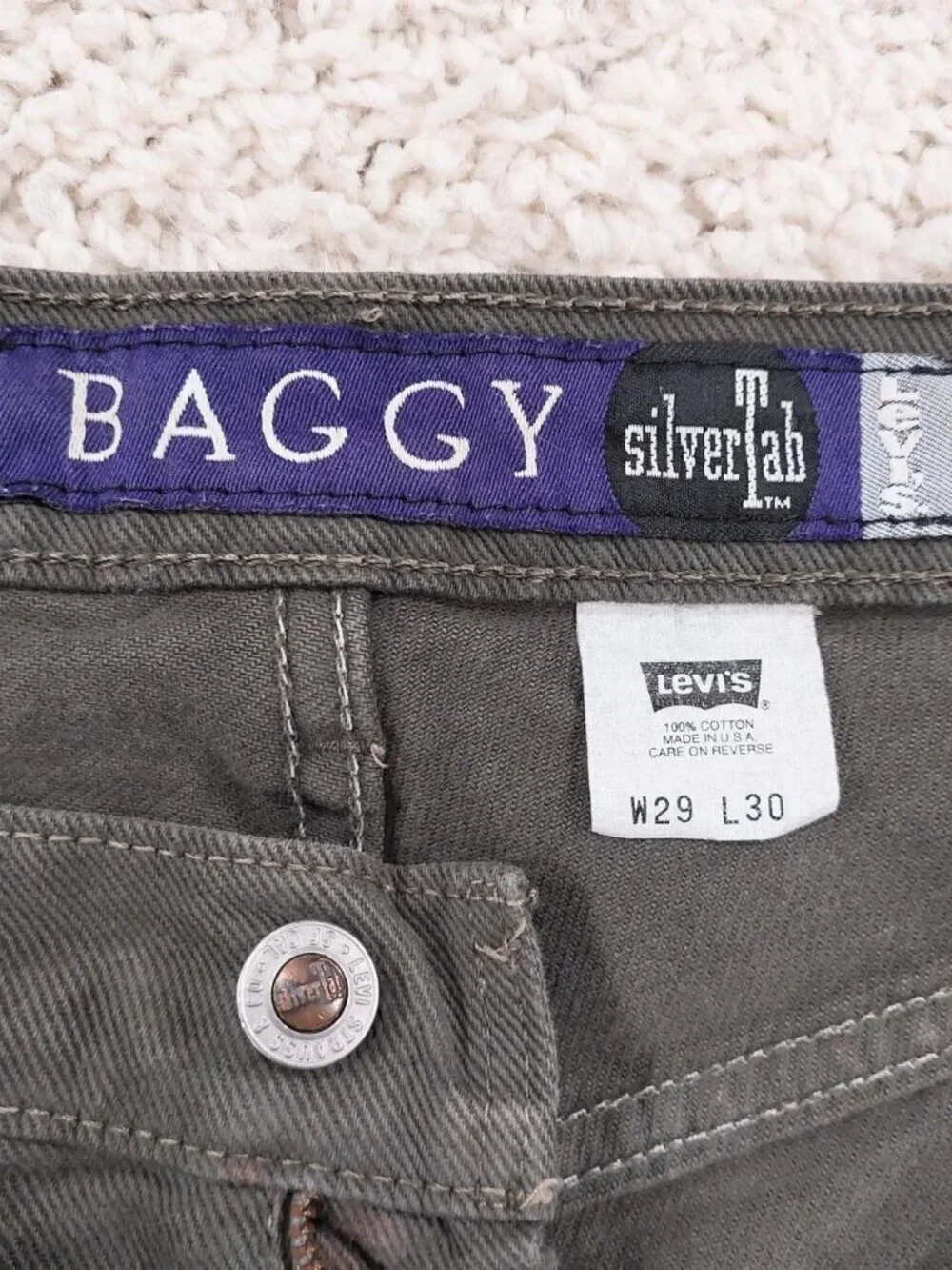 Vintage 90s Levi's Baggy SilverTab Jeans 29x30, Pleated Relaxed Fit, Olive Grey